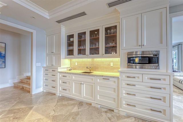 1313 E Lake Drive, Fort Lauderdale, FL 33316