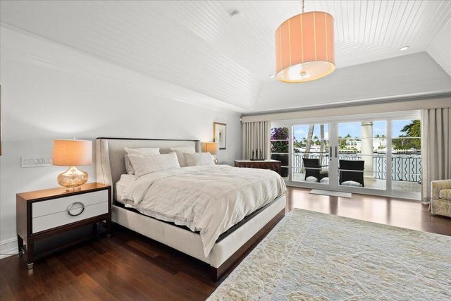 1313 E Lake Drive, Fort Lauderdale, FL 33316