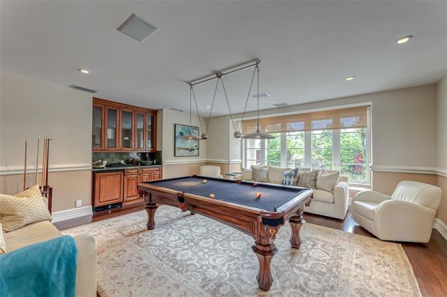 1313 E Lake Drive, Fort Lauderdale, FL 33316
