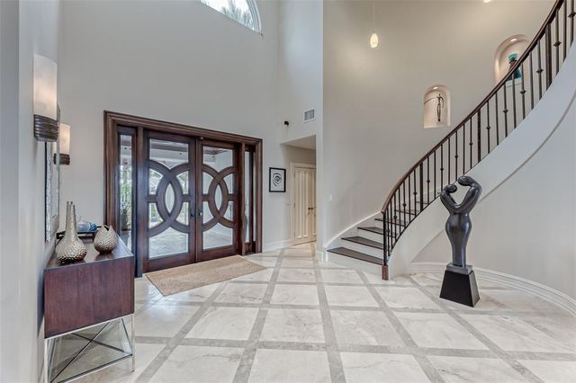 1313 E Lake Drive, Fort Lauderdale, FL 33316