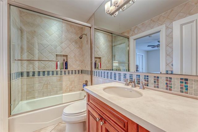 1313 E Lake Drive, Fort Lauderdale, FL 33316
