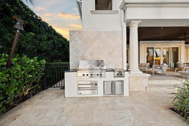 1313 E Lake Drive, Fort Lauderdale, FL 33316