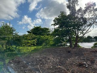 0 SW 10th Ave, Hallandale Beach, FL 33009