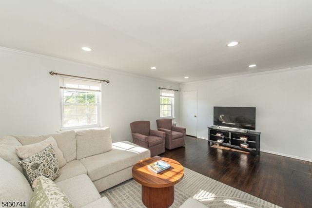 15 Wedgewood Drive 85, Verona Twp., NJ 07044
