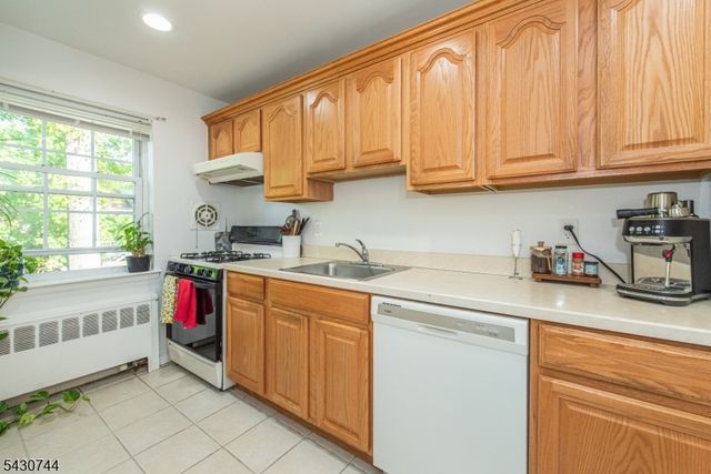 15 Wedgewood Drive 85, Verona Twp., NJ 07044