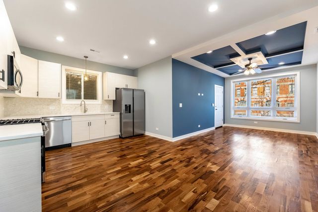 3031 W WARREN Boulevard, Chicago, IL 60612