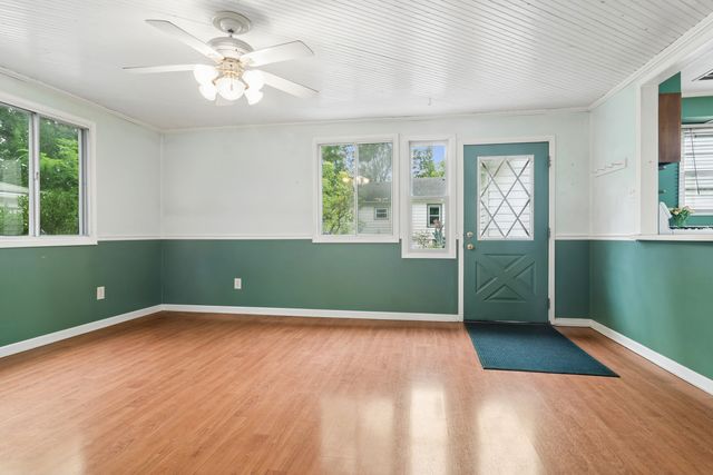 139 N Hager Avenue, Barrington, IL 60010