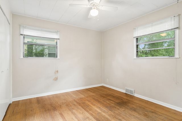 139 N Hager Avenue, Barrington, IL 60010