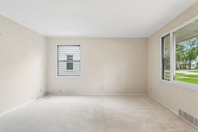139 N Hager Avenue, Barrington, IL 60010