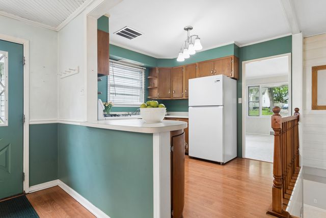 139 N Hager Avenue, Barrington, IL 60010