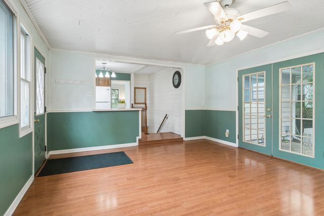 139 N Hager Avenue, Barrington, IL 60010