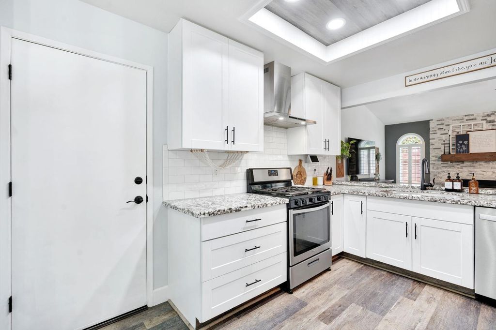 Image 13 of property listing at 8735 Cedar # 132, Fresno, CA 93720