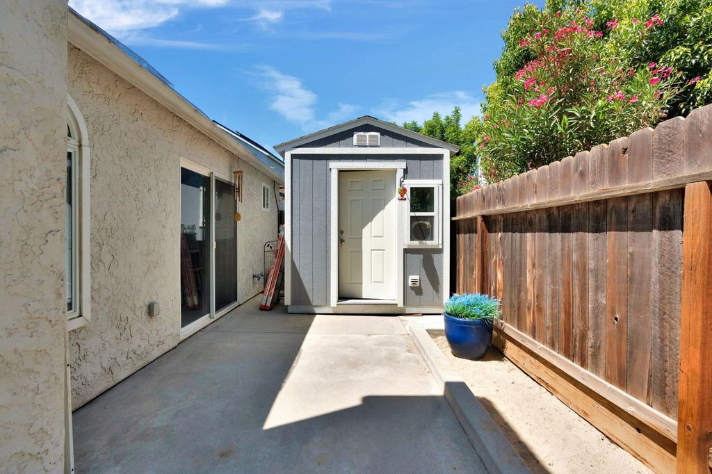 Image 28 of property listing at 8735 Cedar # 132, Fresno, CA 93720