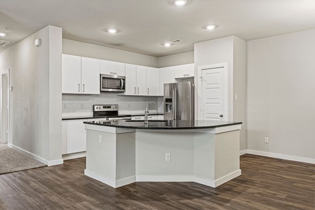 617 Blackland Drive, Venus, TX 76084