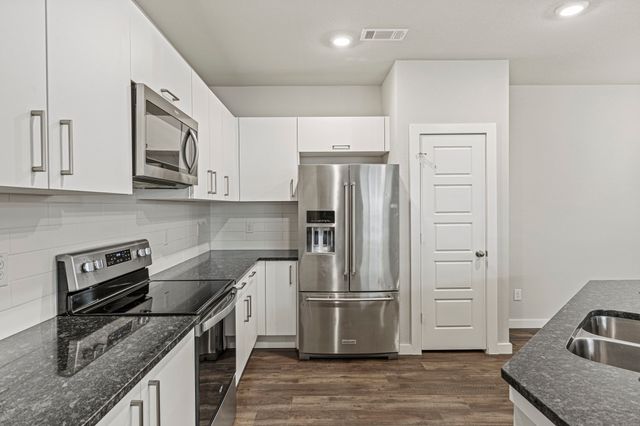 617 Blackland Drive, Venus, TX 76084