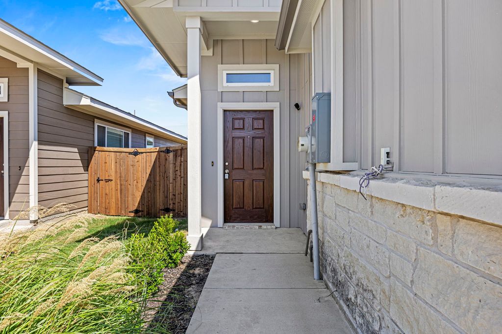 617 Blackland Drive, Venus, TX 76084