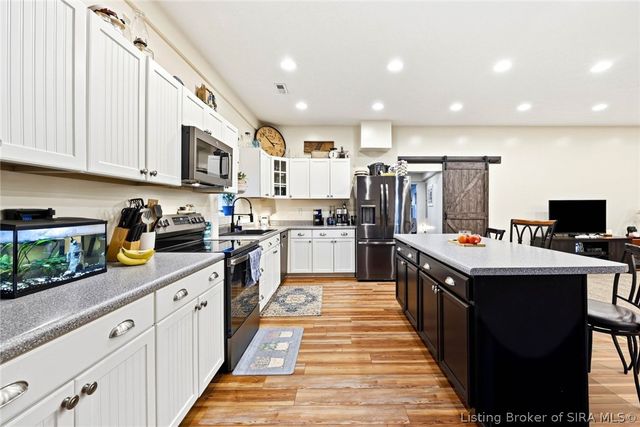 12223 Cole Road, Marysville, IN 47171