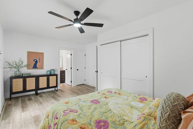 2129 Thornlee Drive, North Charleston, SC 29405