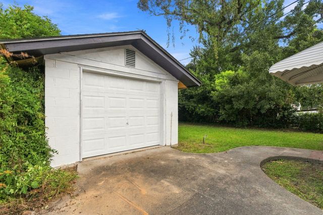 2129 Thornlee Drive, North Charleston, SC 29405