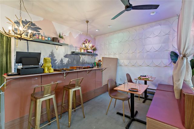 848 Duss Ave, Ambridge, PA 15003