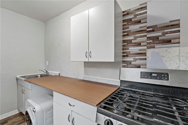 848 Duss Ave, Ambridge, PA 15003