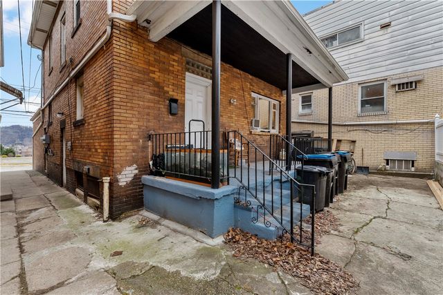 848 Duss Ave, Ambridge, PA 15003