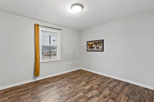 848 Duss Ave, Ambridge, PA 15003