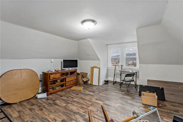 848 Duss Ave, Ambridge, PA 15003