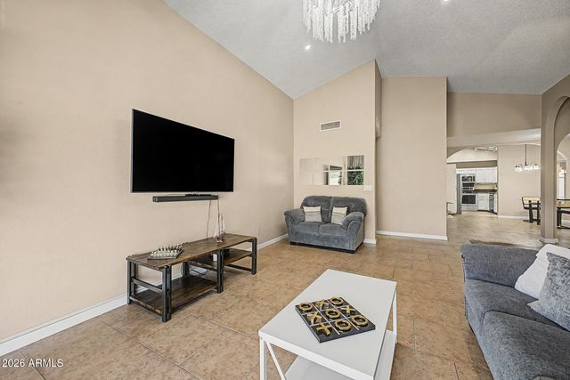 10405 N 65th Drive, Glendale, AZ 85302