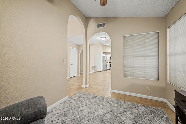 10405 N 65th Drive, Glendale, AZ 85302