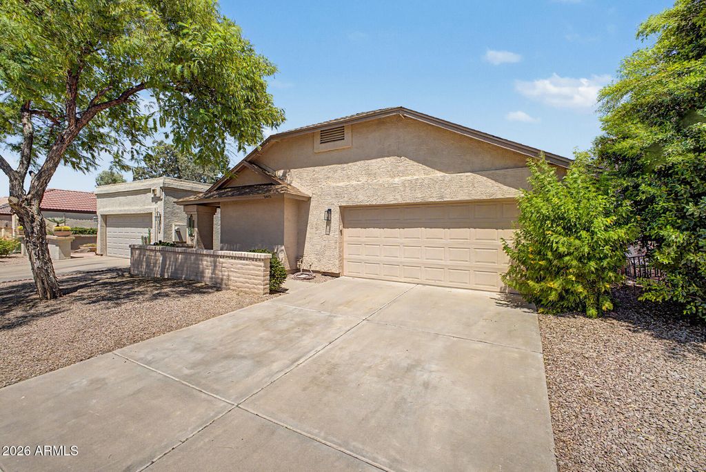 10405 N 65th Drive, Glendale, AZ 85302 — photo 5