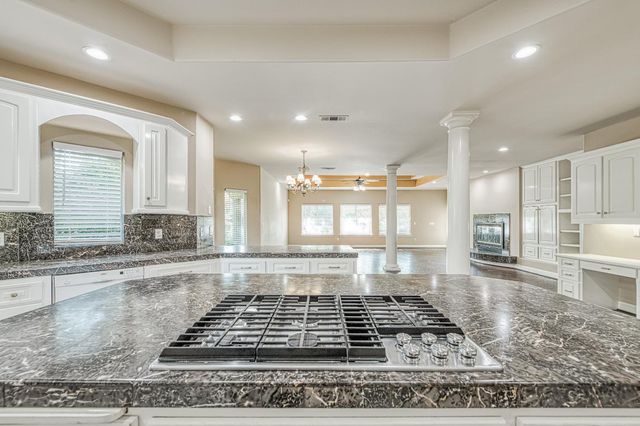 333 W River Court, Fresno, CA 93711