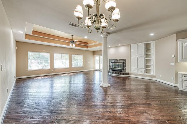 333 W River Court, Fresno, CA 93711