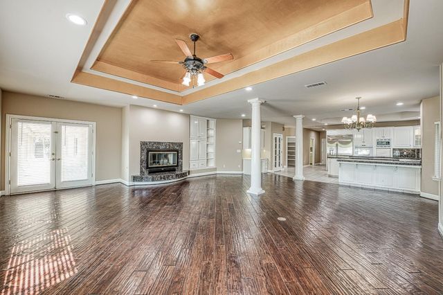 333 W River Court, Fresno, CA 93711