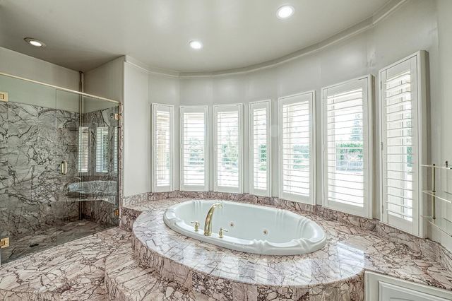 333 W River Court, Fresno, CA 93711