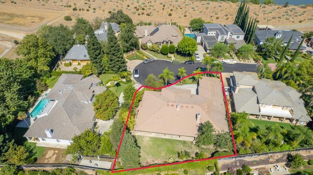 333 W River Court, Fresno, CA 93711