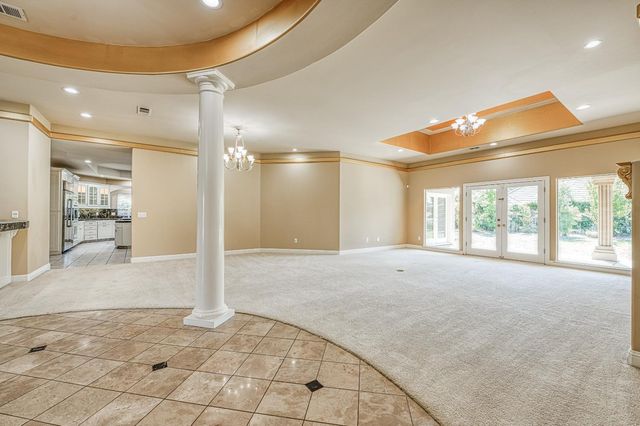 333 W River Court, Fresno, CA 93711