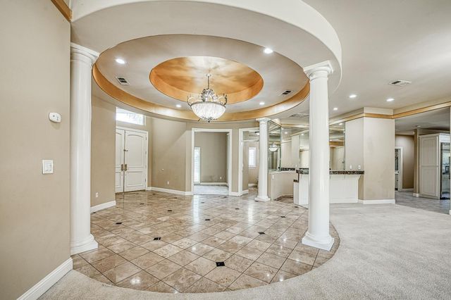 333 W River Court, Fresno, CA 93711