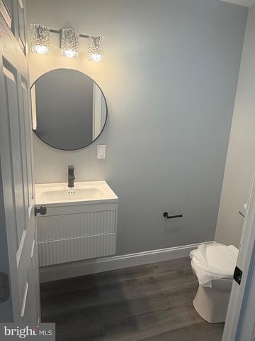 814 CATHERINE ST, Vineland, NJ 08360