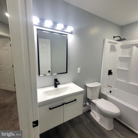 814 CATHERINE ST, Vineland, NJ 08360