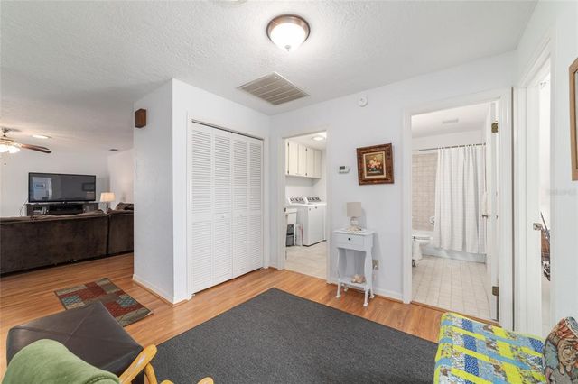 2045 SE 32ND STREET, Ocala, FL 34471