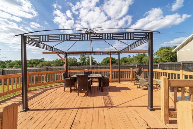 2045 SE 32ND STREET, Ocala, FL 34471