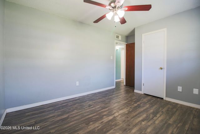 12448 N Oaklawn Lane, Biloxi, MS 39532