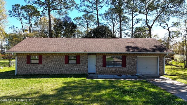 12448 N Oaklawn Lane, Biloxi, MS 39532