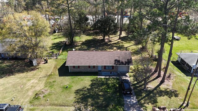 12448 N Oaklawn Lane, Biloxi, MS 39532