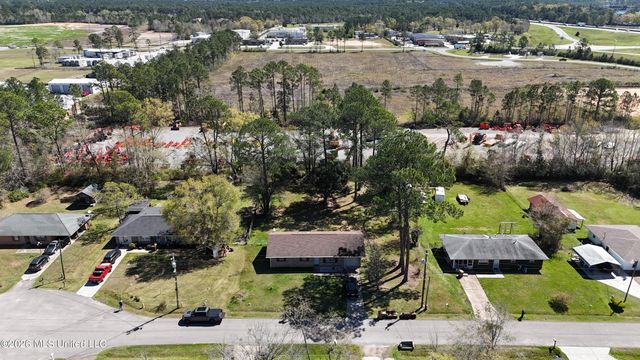 12448 N Oaklawn Lane, Biloxi, MS 39532