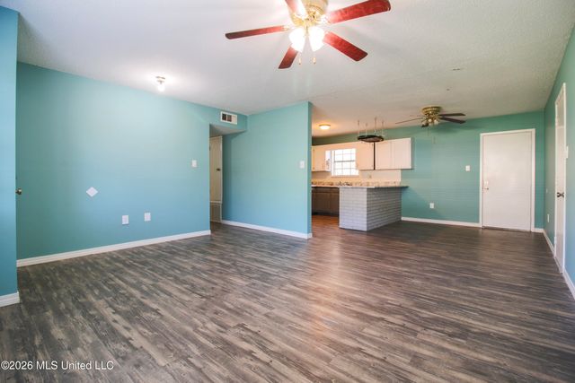 12448 N Oaklawn Lane, Biloxi, MS 39532