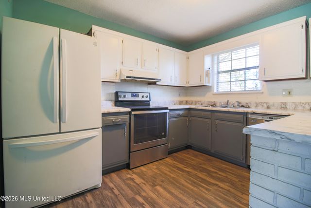 12448 N Oaklawn Lane, Biloxi, MS 39532