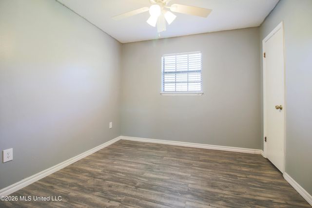 12448 N Oaklawn Lane, Biloxi, MS 39532