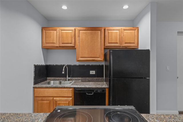 1403 Villa At The Woods 1403, Peekskill, NY 10566